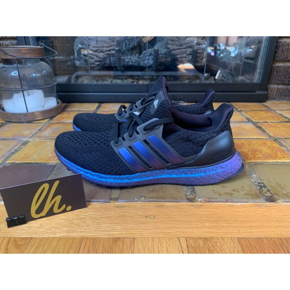 Mens 4.5 Adidas Ultraboost 5.0 DNA “Black Metallic Blue” Athletic Running Shoes